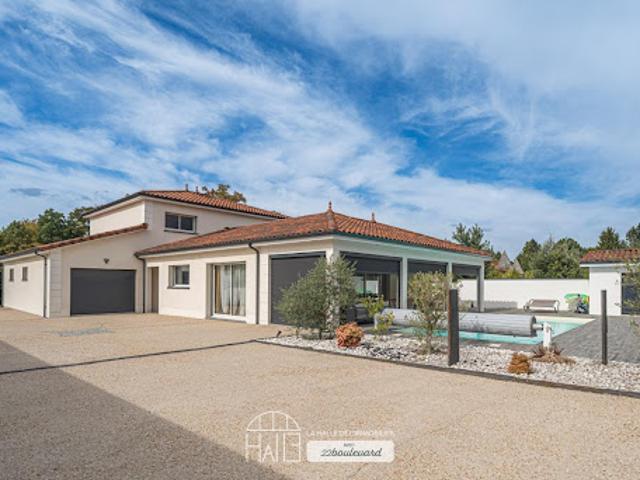 Vente Villa 8 pièces 250 m2 Le Vigen