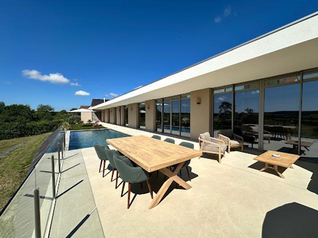 Vente Villa 8 pièces 255 m2 Serbannes