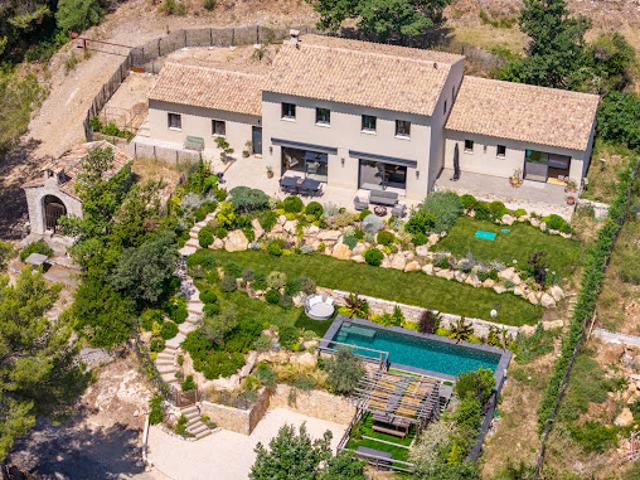 Vente Villa 8 pièces 294 m2 Tourrettes sur Loup