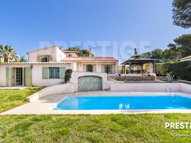 Vente Villa 8 pièces 295 m2 Sanary sur Mer