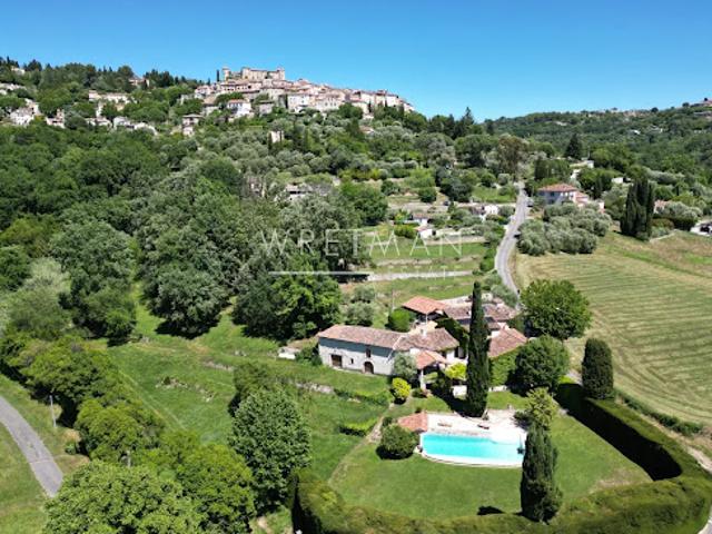 Vente Villa 8 pièces 300 m2 Callian