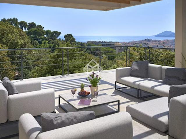 Vente Villa 8 pièces 300 m2 Cannes