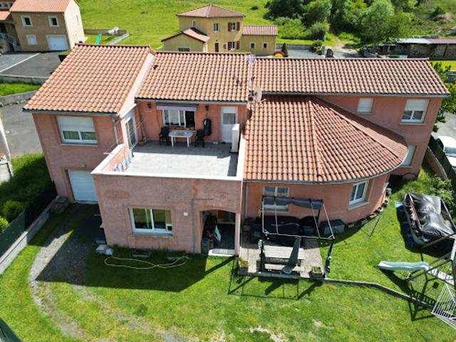Vente Villa 8 pièces 309 m2 Saint Germain Laprade