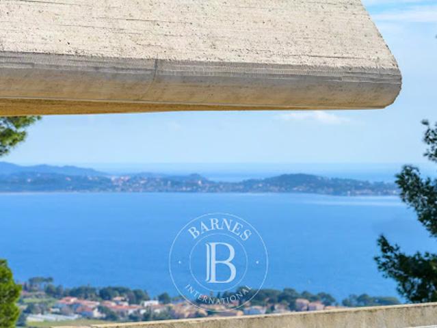 Vente Villa 8 pièces 314 m2 Carqueiranne