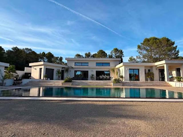 Vente Villa 8 pièces 360 m2 Lorgues