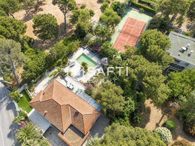 Vente Villa 8 pièces 398 m2 Sanary sur Mer