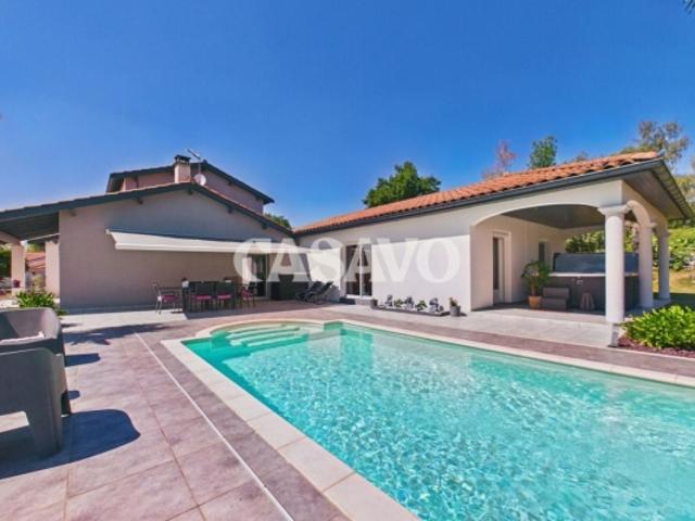 Vente Villa 8 pièces de 189m² 69300 Caluire et Cuire