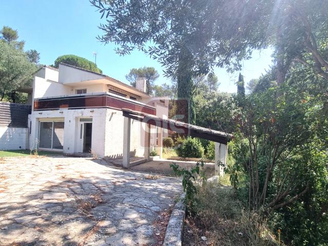 VENTE VILLA 8 PIECES SAINT CLEMENT DE RIVIERE