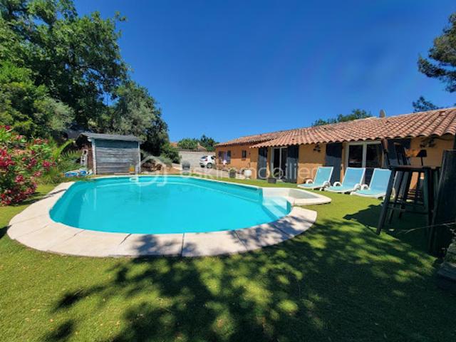 Vente Villa 9 pièces 188 m2 Solliès Toucas