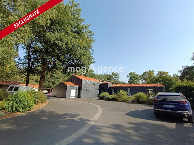 Vente Villa 9 pièces 192 m2 Saint Gilles Croix de Vie