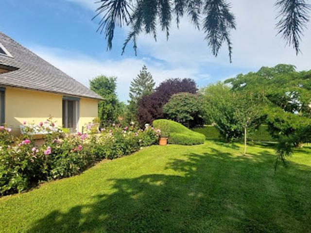 Vente Villa 9 pièces 197 m2 Saint Gengoux le National