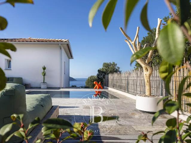 Vente Villa 9 pièces 202 m2 Ajaccio