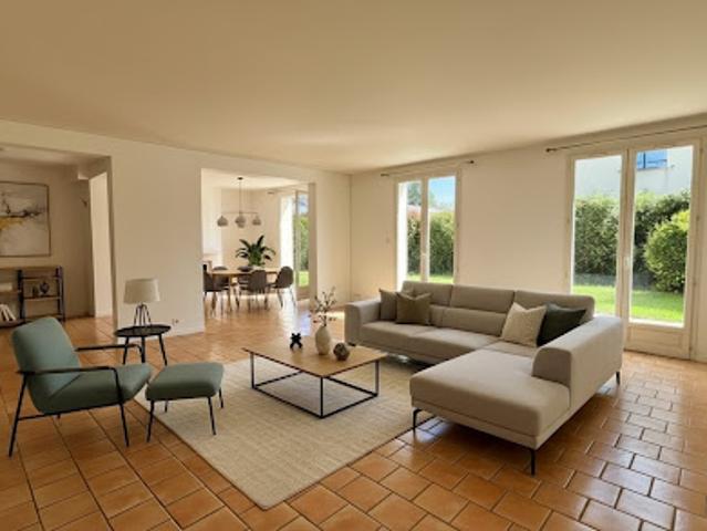 Vente Villa 9 pièces 230 m2 Bruz