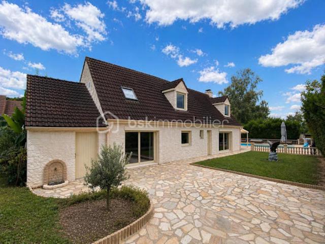 Vente Villa 9 pièces 240 m2 Perigny sur yerres