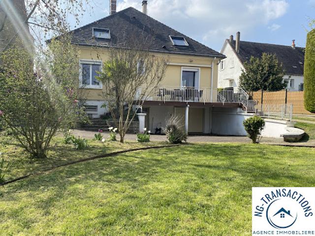Vente Villa 9 pièces 250 m2 Auxerre