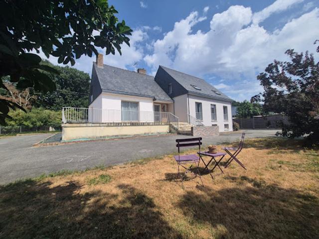 Vente Villa 9 pièces 256.49 m2 Etrelles
