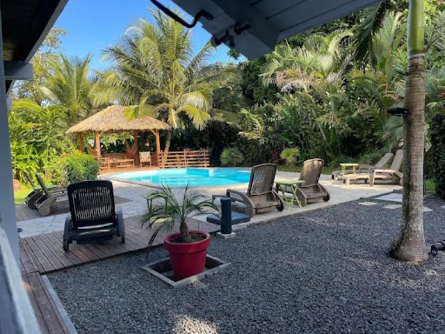Vente Villa 9 pièces 257 m2 Petit bourg