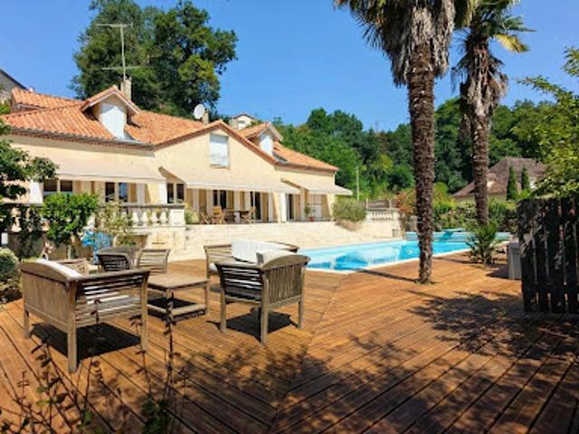 Vente Villa 9 pièces 266 m2 Foulayronnes