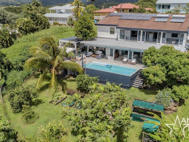 Vente Villa 9 pièces 308 m2 Fort de france