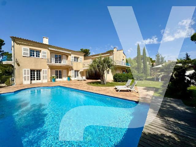 Vente Villa 9 pièces 350 m2 Saint raphael