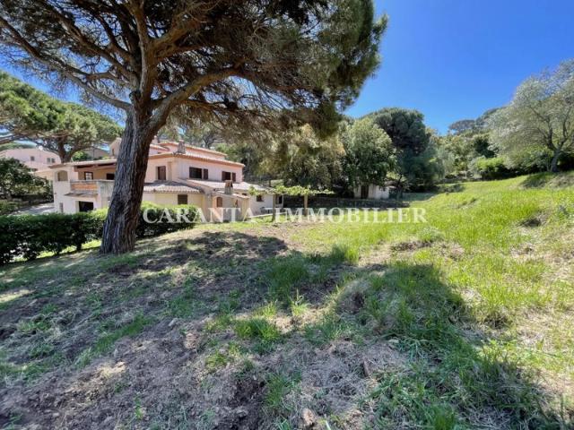 Vente Villa 9 pièces Ste Maxime avec garage et T3 indépendan