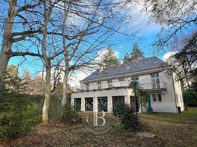 Vente Villa 13 pièces 296 m2 Vouvray