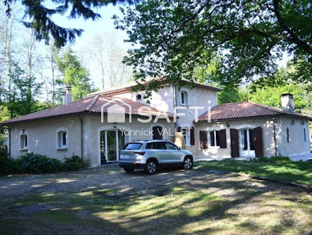 Vente Villa 10 pièces 207 m2 Vanxains