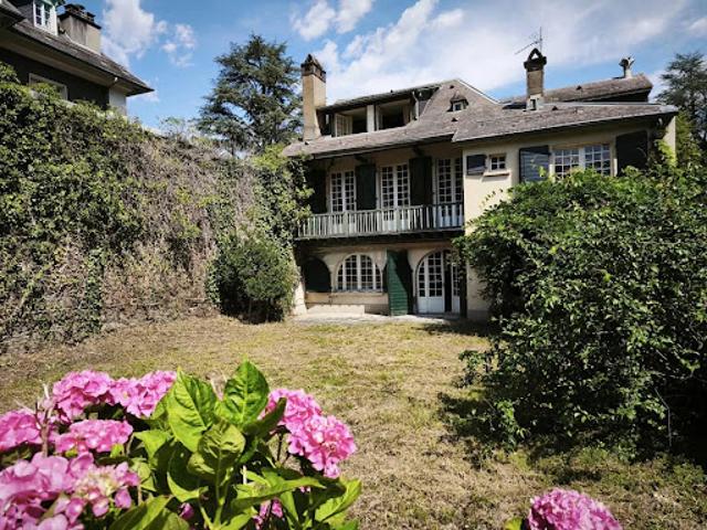 Vente Villa 10 pièces 200 m2 Bagneres de luchon