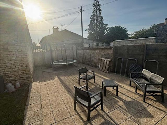 Vente Villa 10 pièces 228 m2 Paizay le Chapt