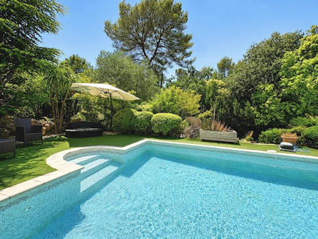 Vente Villa 10 pièces 240 m2 La Roquette sur Siagne
