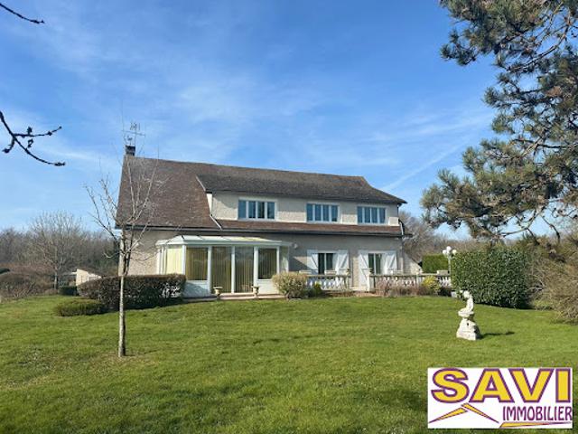 Vente Villa 10 pièces 265 m2 Ferrières en Gâtinais