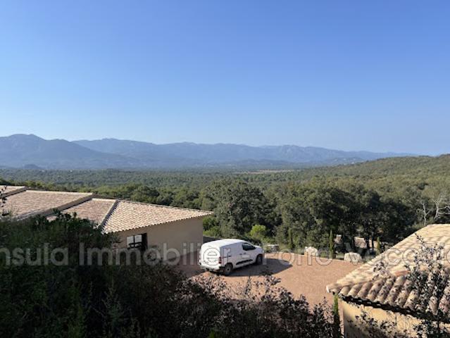 Vente Villa 10 pièces 277 m2 Sotta