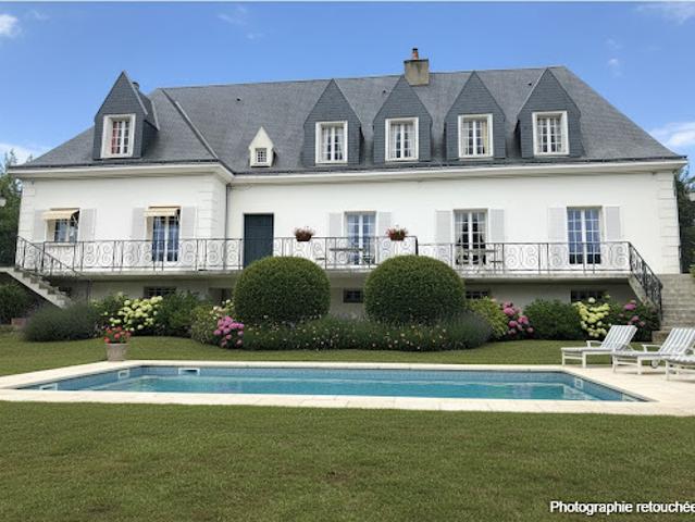 Vente Villa 10 pièces 285 m2 Saint Cyr sur Loire