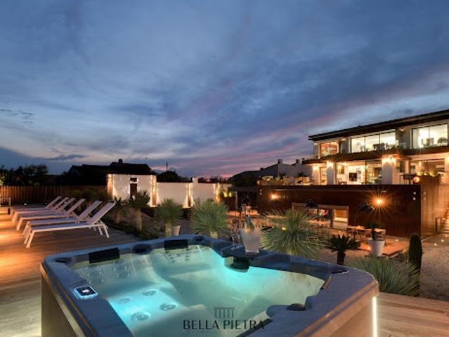 Vente Villa 10 pièces 400 m2 Sète