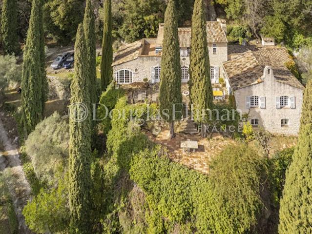 Vente Villa 10 pièces 500 m2 Tourrettes sur Loup