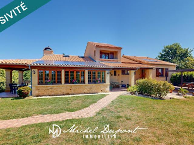 Vente Villa 11 pièces 245 m2 Le Bugue