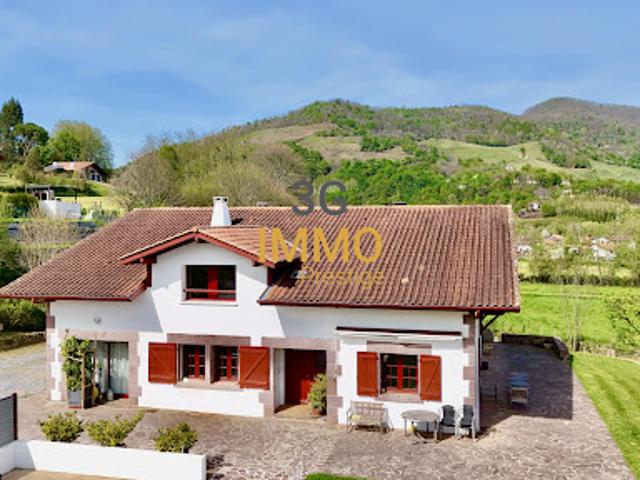 Vente Villa 11 pièces 377 m2 Saint Jean Pied de Port