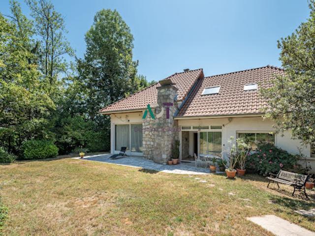 Vente Villa 12 pièces 244 m2 Meylan