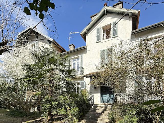Vente Villa 11 pièces 259.65 m2 Pau