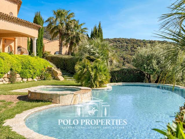 Vente Villa 12 pièces 464 m2 Grimaud