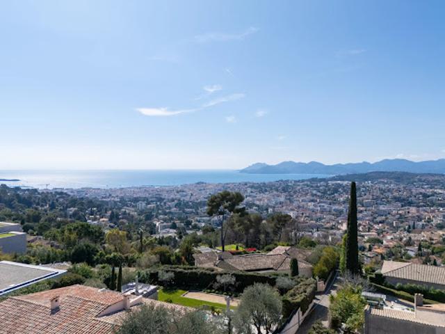 Vente Villa 10 pièces 150 m2 Cannes