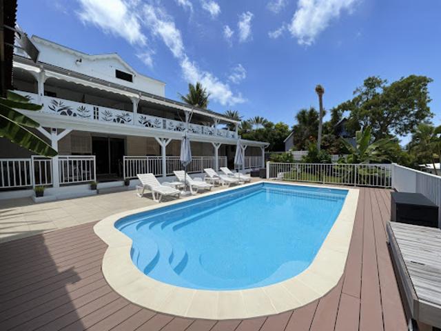 Vente Villa 14 pièces 261 m2 Sainte Anne