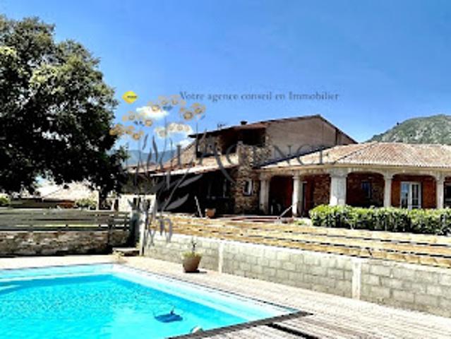 Vente Villa 15 pièces 315 m2 Biguglia