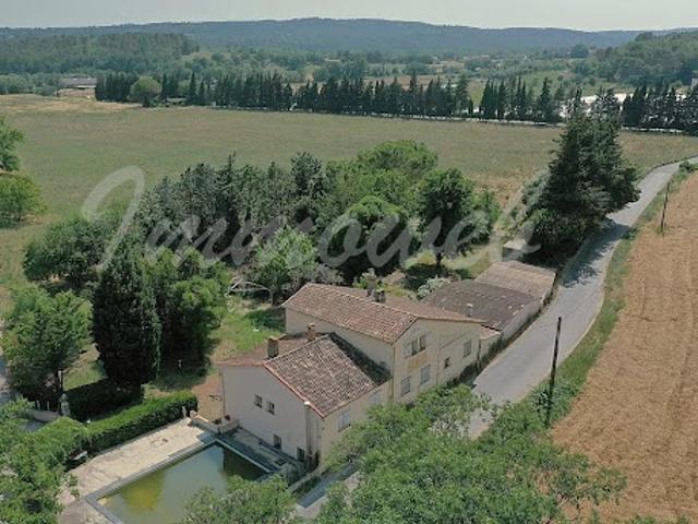 Vente Villa 20 pièces 560 m2 Callian