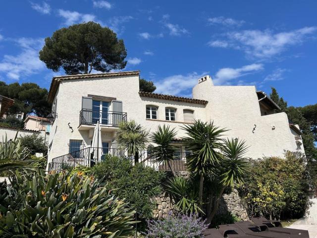 Vente villa 240m² Cap d'Antibes