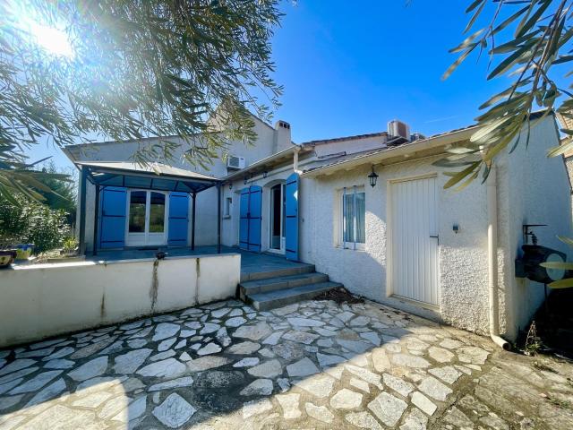 Vente Villa T5 avec garage et atelier sur 759m2 terrain 127m² Clermont l'Hérault