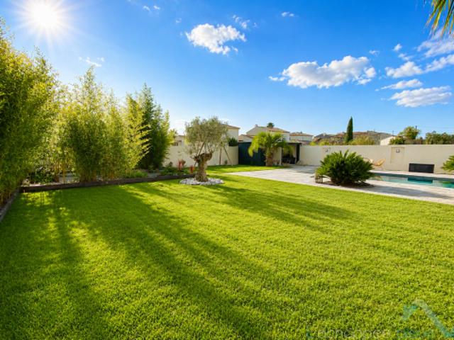 VENTE VILLA T6 AVEC PISCINE LA CRAU DANS SECTEUR CALME