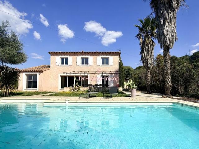 VENTE VILLA DE TYPE 6 AVEC JARDIN DE 1 000 M2 AVEC PISCINE ET GARAGE DANS LE VILLAGE DE CEYRESTE