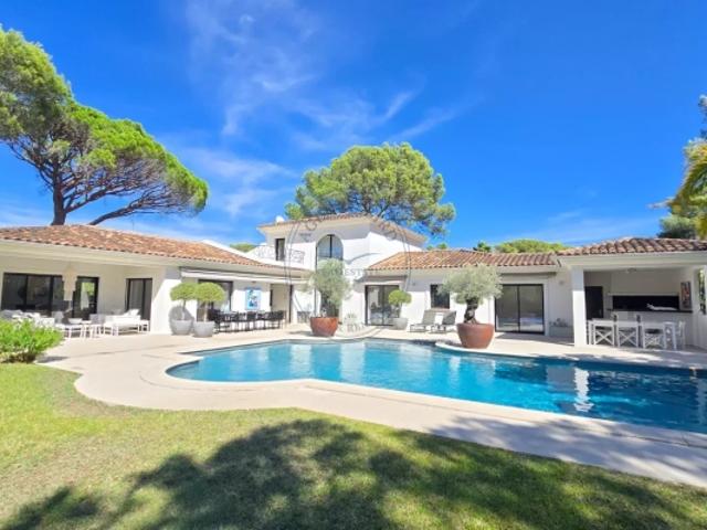 Vente Villa de standing 7 pièces à Saint Raphaël – Domaine fermé recherché