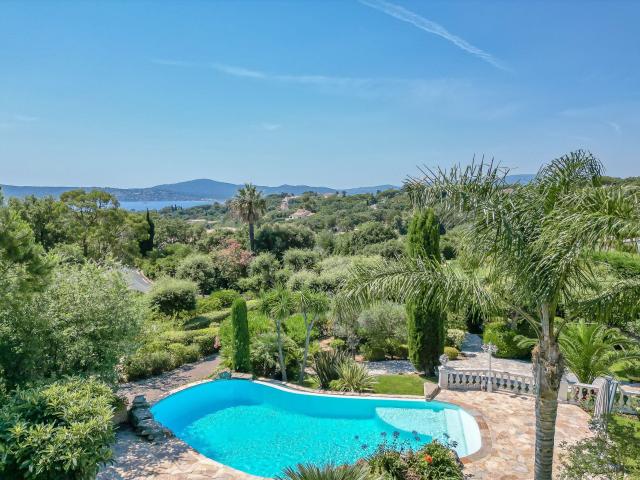 Vente villa provençale 6 Pièce s 243m² Grimaud